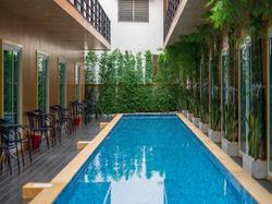 Resort V Mrt Huai Khwang