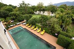 At Pingnakorn Riverside Hotel