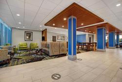Holiday Inn Exp & Suites Milwaukee - Brookfield