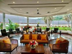 Sir James Resort