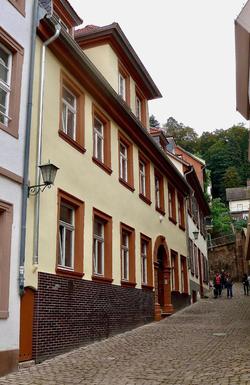 Lotte The Backpackers