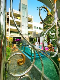 Beach Gallery House