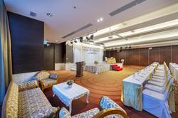 Buri Sriphu Hotel & Convention Centre