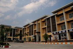 Boonjumnong Modern Apartments