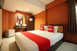 OYO 482 Pannee Lodge Khaosan
