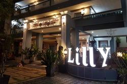 The Lilly Hotel by ZUZU