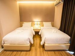 L Hotel