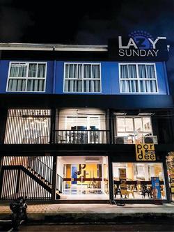 Lazy Sunday Hostel by ZUZU