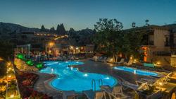 Holiday Cave Hotel