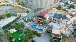 Holiday Cave Hotel