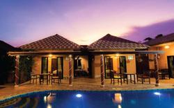 Panisara Pool Villa Huahin