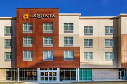 La Quinta & Suites Wyndham Kansas City Beacon