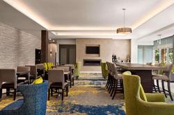 La Quinta Inn & Suites Orlando IDrive Theme Parks