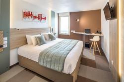 Carré Pau Airport Hotel