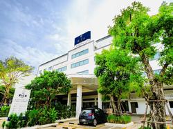 The Rich Hotel