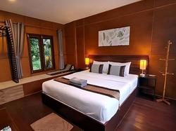 Baan Suan Rim Klong Resort