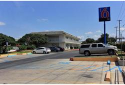 Motel 6 Austin, TX - North