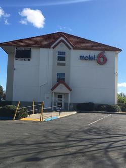 Motel 6 Dixon