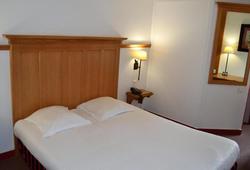 Kyriad Chantilly Nord ST Maximin