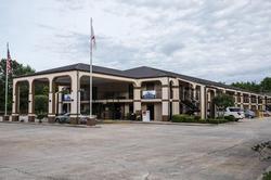 Mockingbird Inn Suites