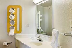 Super 8 by Wyndham Aurora East