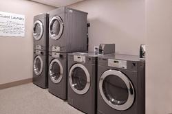 Holiday Inn Express & Suites Bloomington W Mall