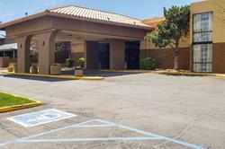 Clarion Inn & Suites Roswell