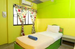 B&B House & Hostel by ZUZU