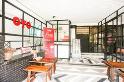 Oyo 304 Seven Suns Residence