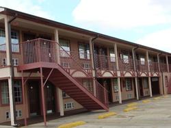 Colonial Inn