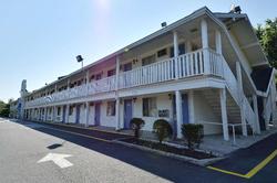 Motel 6 Nashua