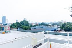 Ze Residence Bang Aor Station