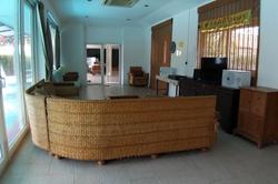 Capital O 916 Chill Chill D Pool Villa