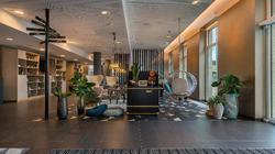 Holiday Inn - the niu, Ridge Halle Central Station