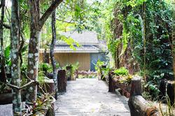 Ruen Mai Horm Resort