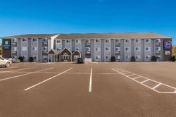 Sleep Inn & Suites Clarion