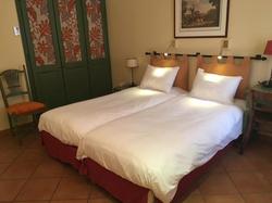 Logis Hotel Le Cheval Blanc
