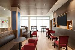 Holiday Inn Express & Suites Beaver Dam