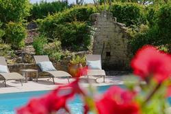 Logis Hostellerie Blason De Provence
