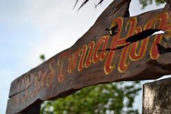 Pp Red Tuna Hut