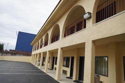 Timberland Inn & Suites