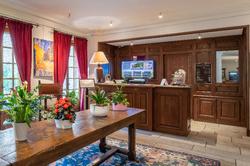 Demeures & Chateaux Hotel de Greuze