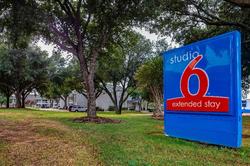 Studio 6 Arlington, TX - South - Dallas