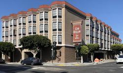 Cow Hollow Inn & Suites