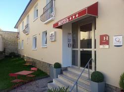 Hôtel Le Chapeau Rouge