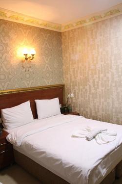 Hotel Real Life