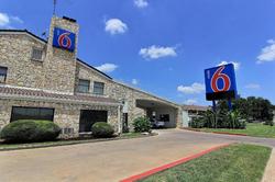 Motel 6 Austin, TX - Central Downtown UT