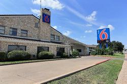 Motel 6 Austin, TX - Central Downtown UT