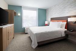 Home2 Suites Des Moines at Drake University