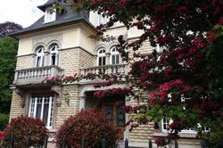 Castel Bayeux Guesthouse